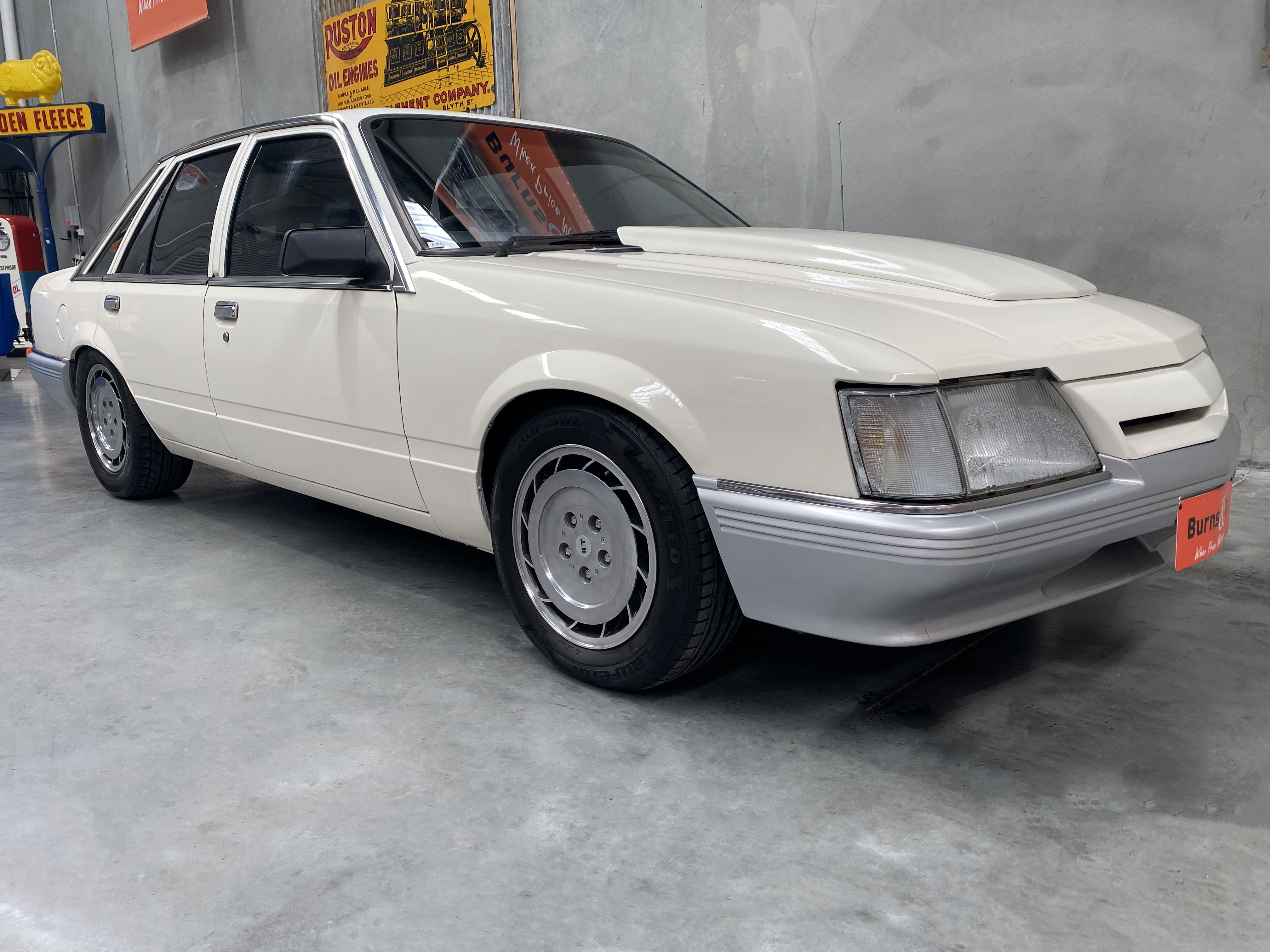 1985 HOLDEN COMMODORE VK SEDAN JCMD5240712 JUST CARS